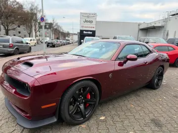 DODGE Challenger 6.2l V8 Hellcat Redeye unfallfrei!