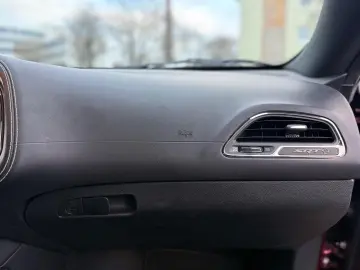 DODGE Challenger 6.2l V8 Hellcat Redeye unfallfrei!