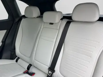 MERCEDES-BENZ GLC 300 4M AMG NIGHT DISTR LEDER AHK 360  PANO