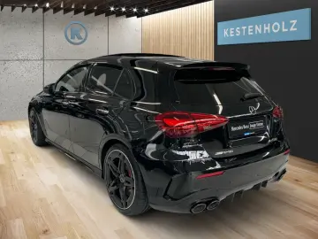 MERCEDES-BENZ AMG A 45 S 4M  Kompaktlimo NIGHT