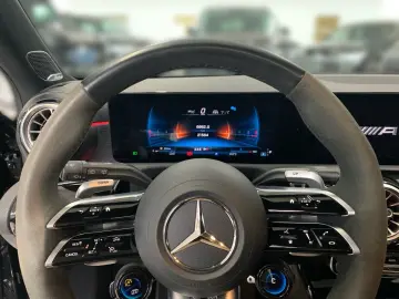 MERCEDES-BENZ AMG A 45 S 4M  Kompaktlimo NIGHT