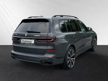 BMW X7 M60i M Sport Pro AHK Standhzg. Pano B&W