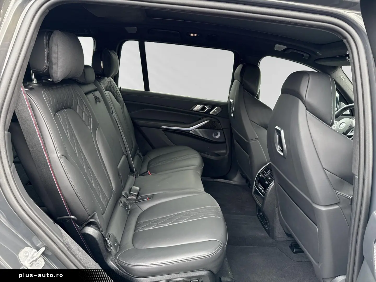 BMW X7 M60i M Sport Pro AHK Standhzg. Pano B&W
