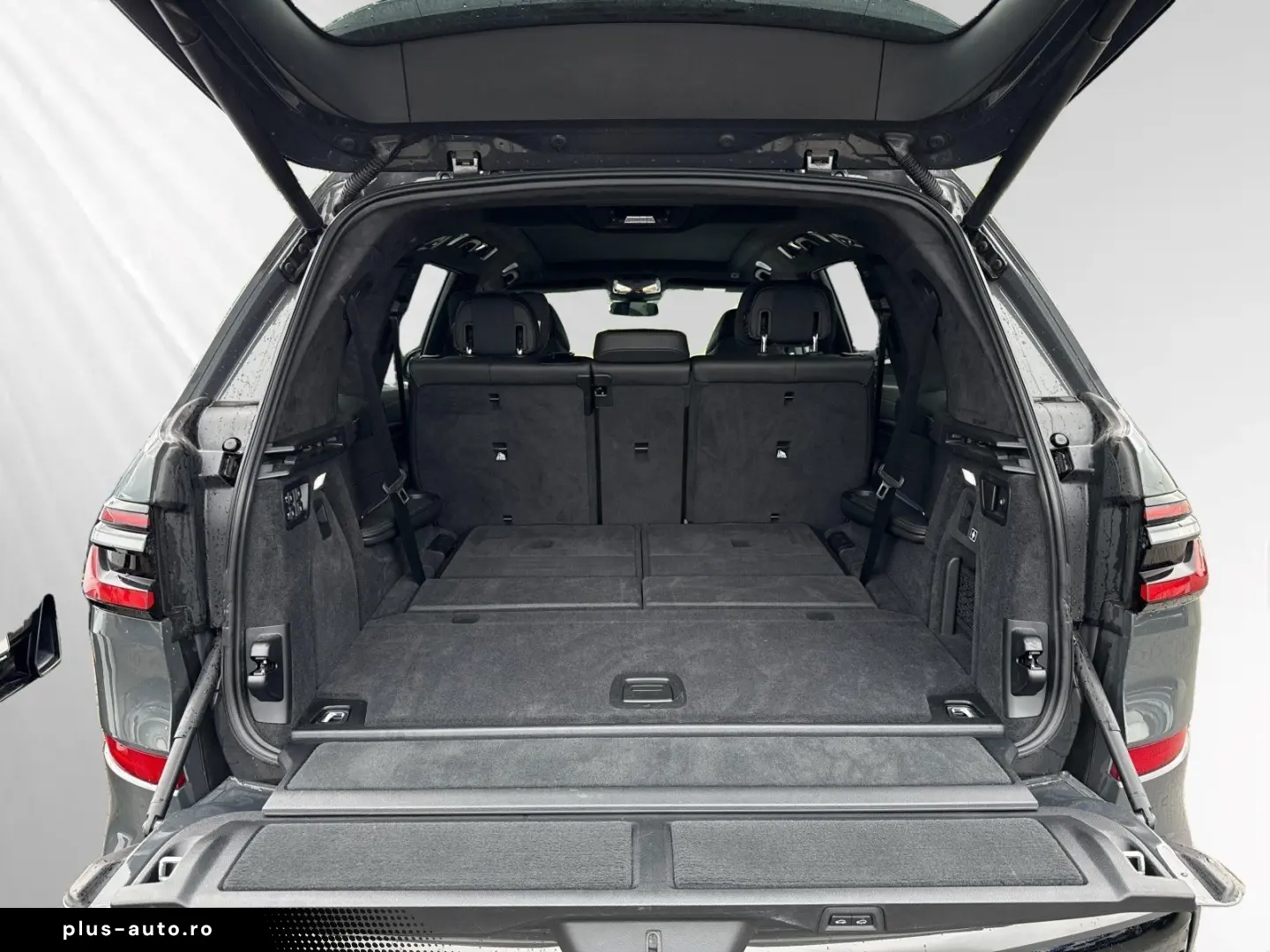 BMW X7 M60i M Sport Pro AHK Standhzg. Pano B&W