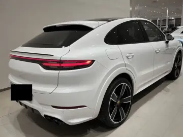 PORSCHE Cayenne Coupe E-Hybrid Platinum Ed SoftClose 360