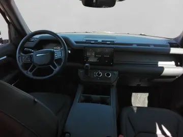 LAND ROVER Defender 110 D250 X-Dynamic SE