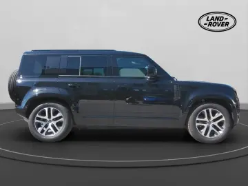 LAND ROVER Defender 110 D250 X-Dynamic SE