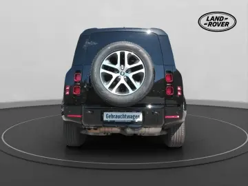 LAND ROVER Defender 110 D250 X-Dynamic SE