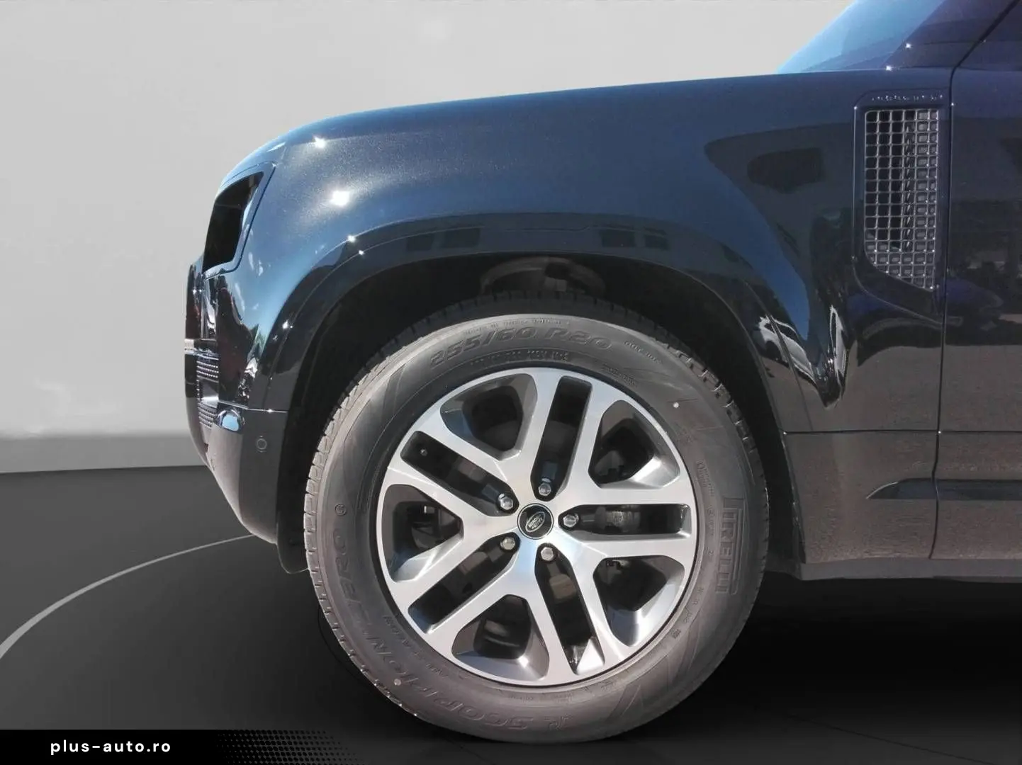 LAND ROVER Defender 110 D250 X-Dynamic SE