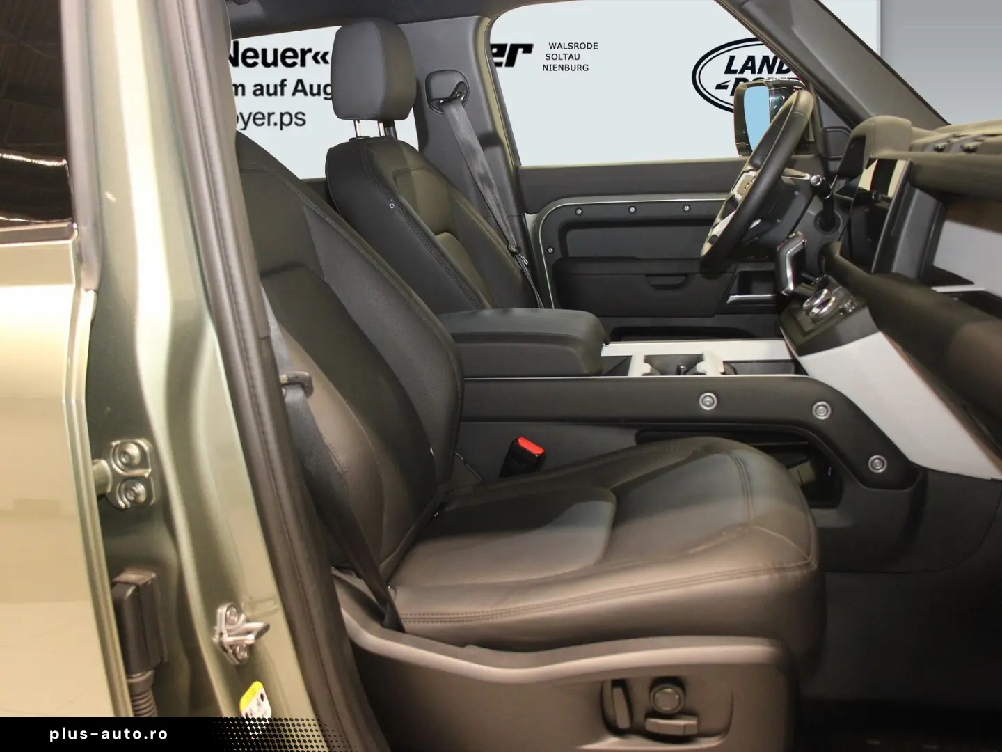 LAND ROVER Defender 110 D300 X-Dynamic SE AHK Pano HUD