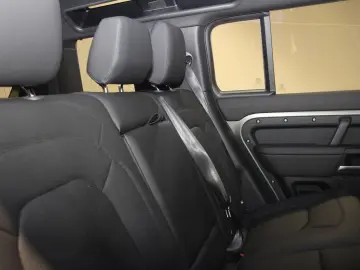 LAND ROVER Defender 110 D300 X-Dynamic SE AHK Pano HUD