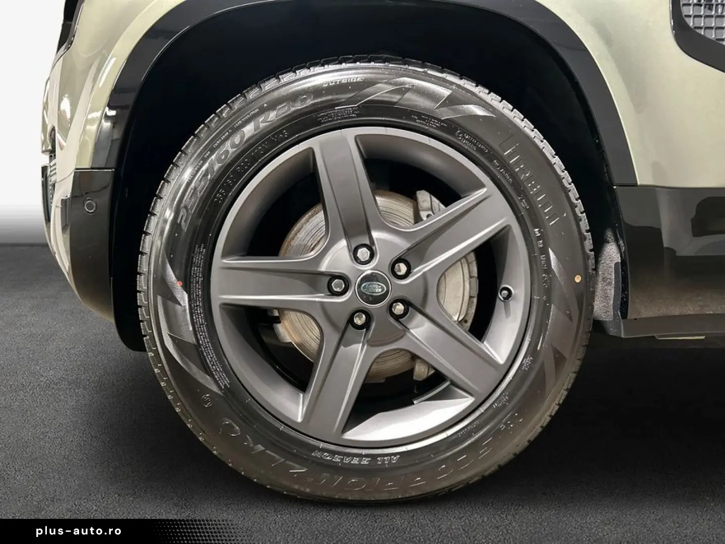 LAND ROVER Defender 110 D300 X-Dynamic SE