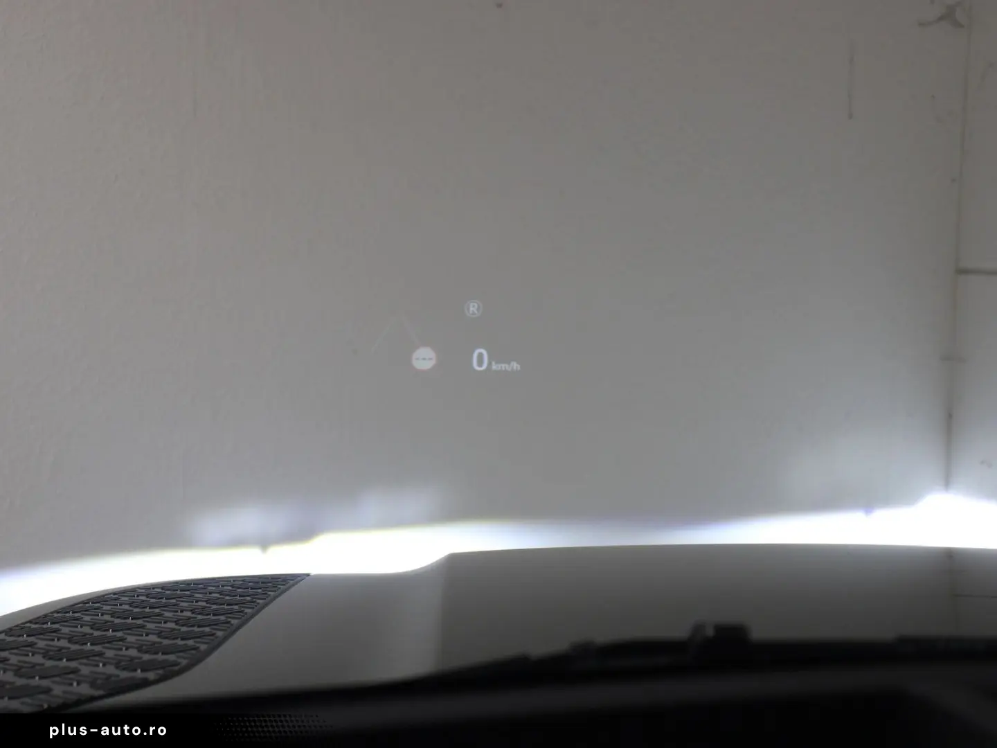 LAND ROVER Defender 110 D300 X-Dynamic SE AHK Pano HUD