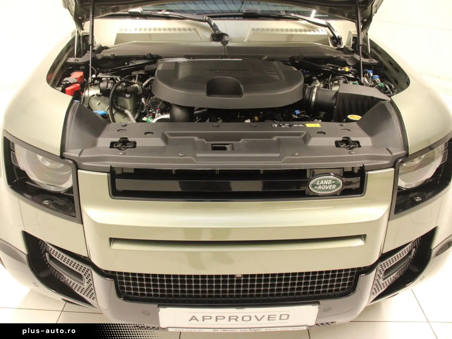 LAND ROVER Defender 110 D300 X-Dynamic SE AHK Pano HUD