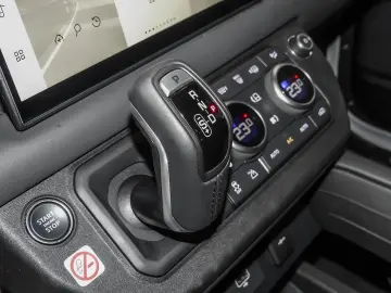 LAND ROVER Defender 110 V8 P525 HUD Luftfederung AD Niveau