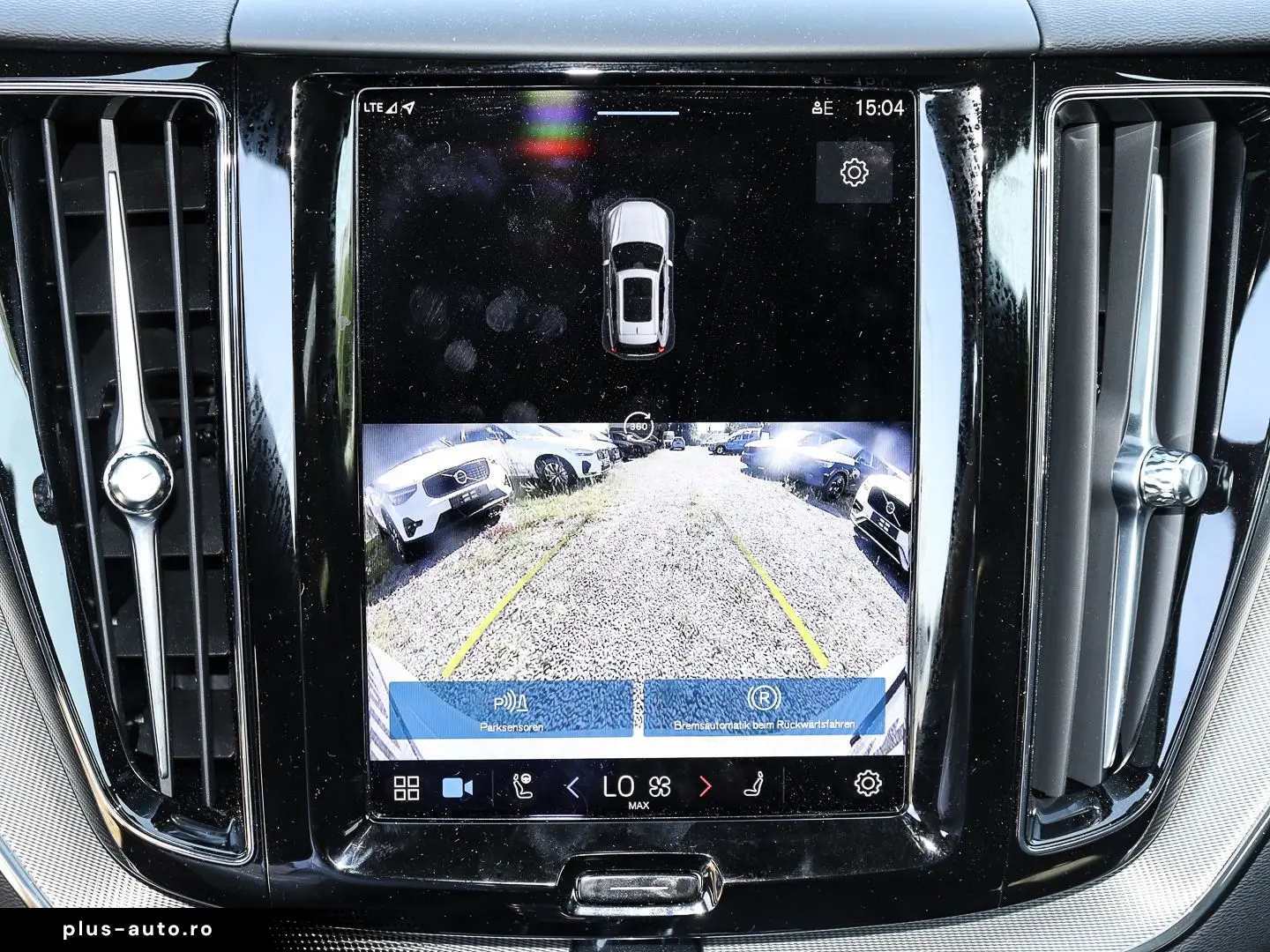 VOLVO XC60 Plus Dark Recharge Plug-In Hybrid AWD T8 Tw