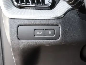 VOLVO XC60 Plus Dark Recharge Plug-In Hybrid AWD T8 Tw