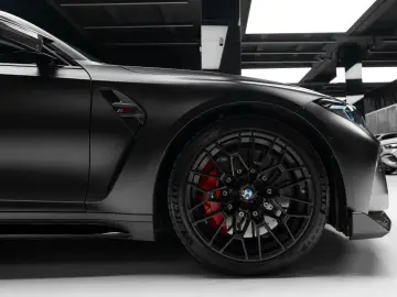 BMW M3 CS