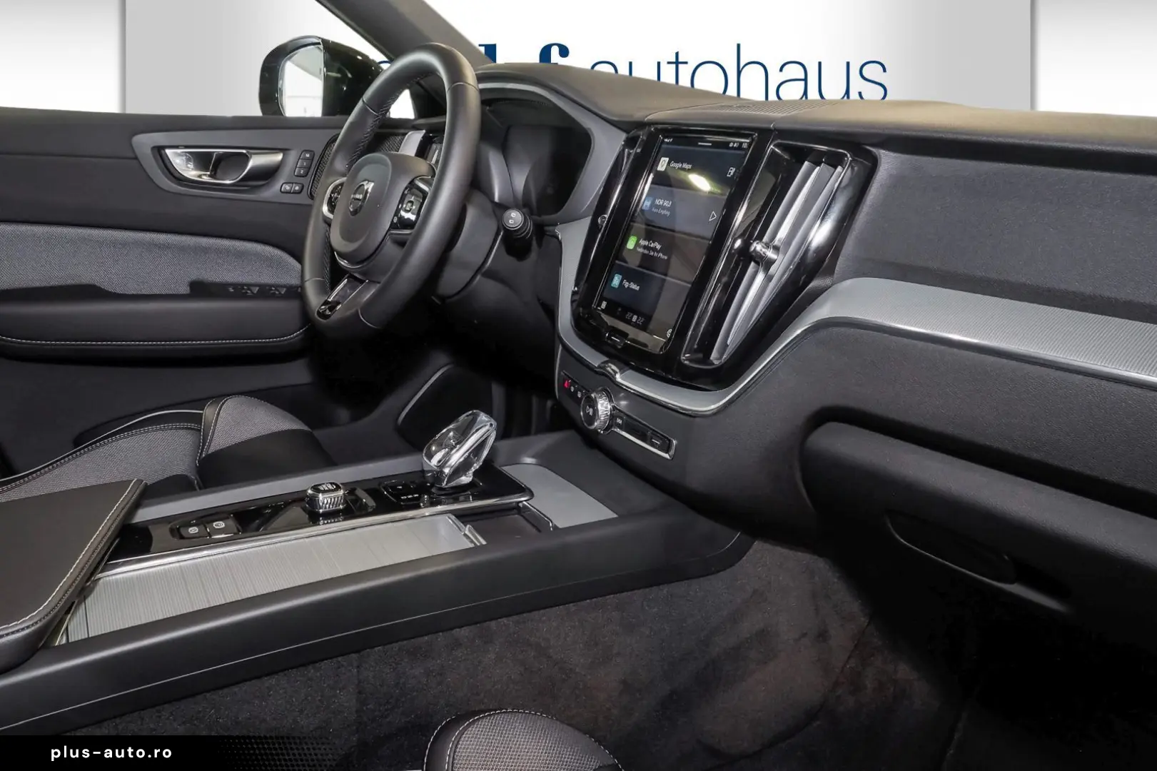 VOLVO XC60 T6 Twin Engine AWD Plus Black Edition-Navi