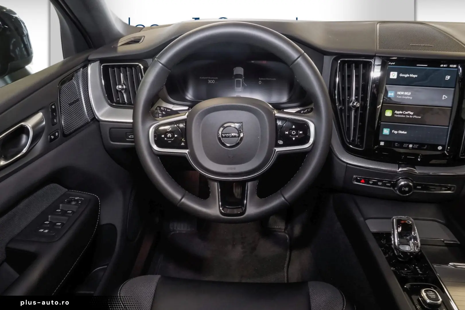 VOLVO XC60 T6 Twin Engine AWD Plus Black Edition-Navi