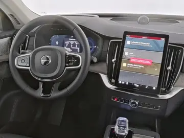 VOLVO XC90 FACELIFT Ultra Dark Recharge Plug-In Hybrid