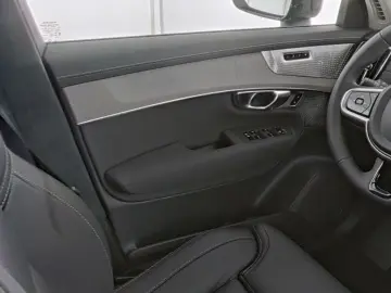 VOLVO XC90 FACELIFT Ultra Dark Recharge Plug-In Hybrid