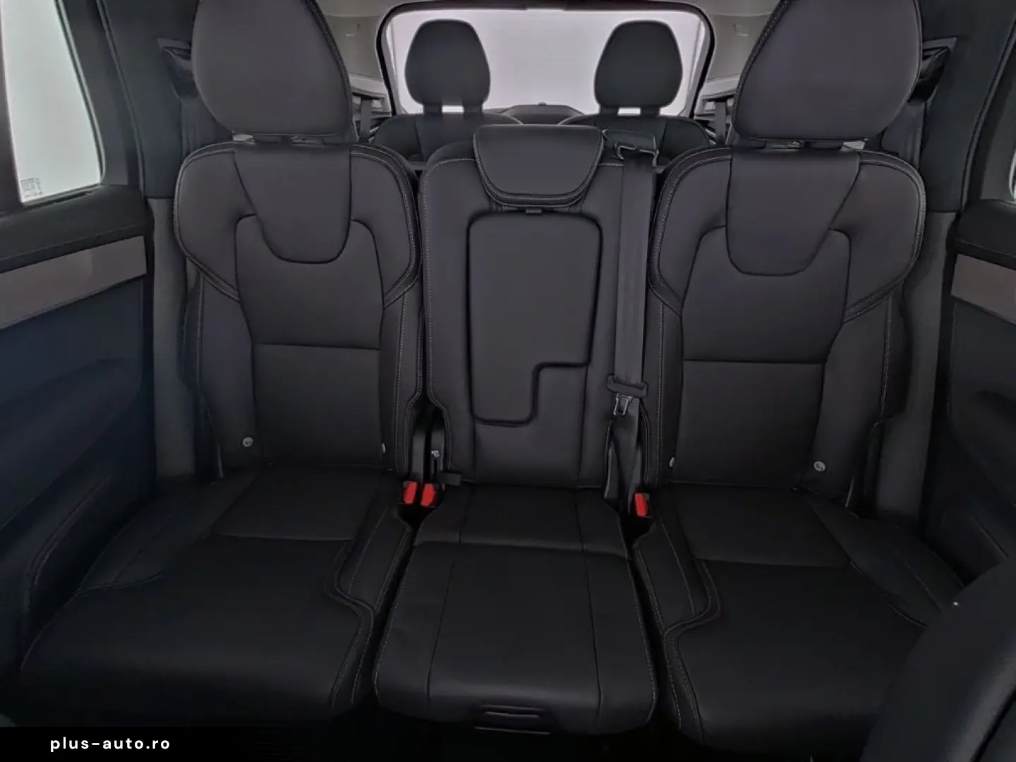VOLVO XC90 FACELIFT Ultra Dark Recharge Plug-In Hybrid