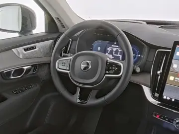 VOLVO XC90 FACELIFT Ultra Dark Recharge Plug-In Hybrid