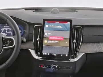 VOLVO XC90 FACELIFT Ultra Dark Recharge Plug-In Hybrid