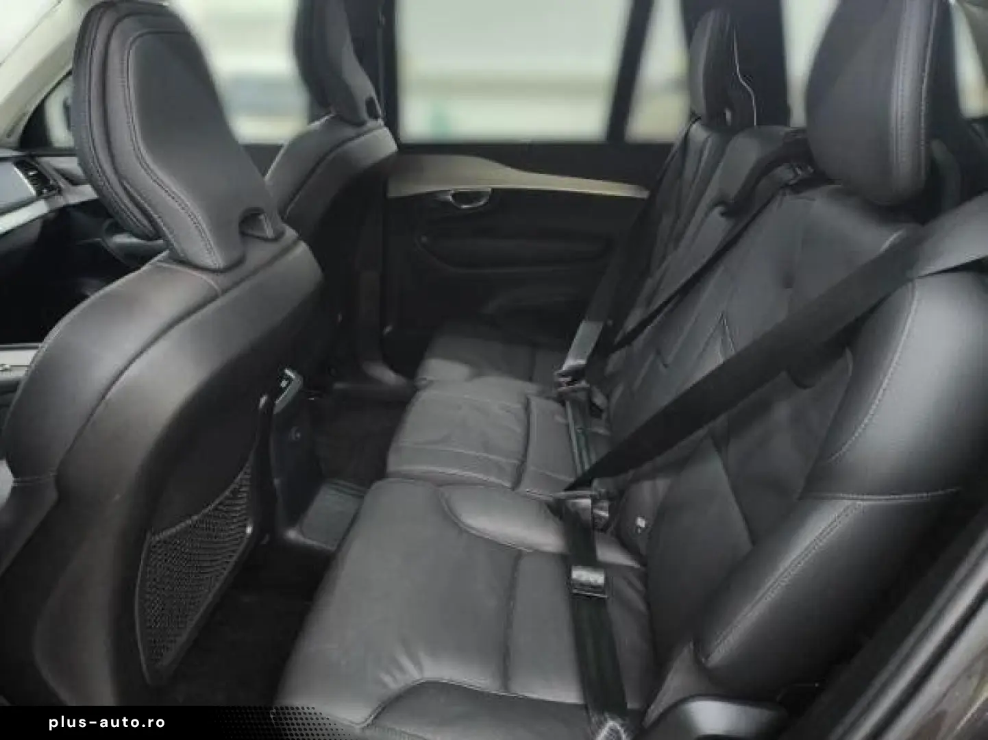 VOLVO XC90 T8  Plus Dark Recharge Plug-In Hybrid AWD