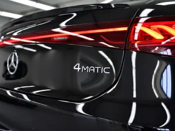 MERCEDES-BENZ 450 4Matic AMG STYLING  118kWh