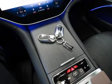 MERCEDES-BENZ 450 4Matic AMG STYLING  118kWh