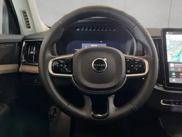 VOLVO XC90 T8 AWD Plus-Dark 7S Neues-Modell HeadUpDisp