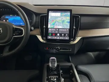 VOLVO XC90 T8 AWD Plus-Dark 7S Neues-Modell HeadUpDisp