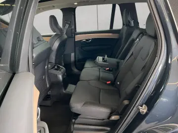 VOLVO XC90 T8 AWD Plus-Dark 7S Neues-Modell HeadUpDisp