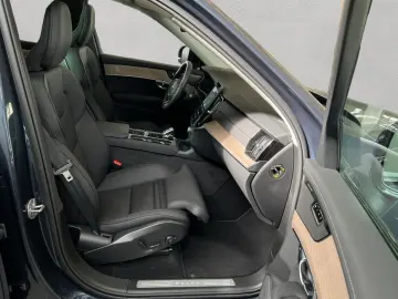 VOLVO XC90 T8 AWD Plus-Dark 7S Neues-Modell HeadUpDisp