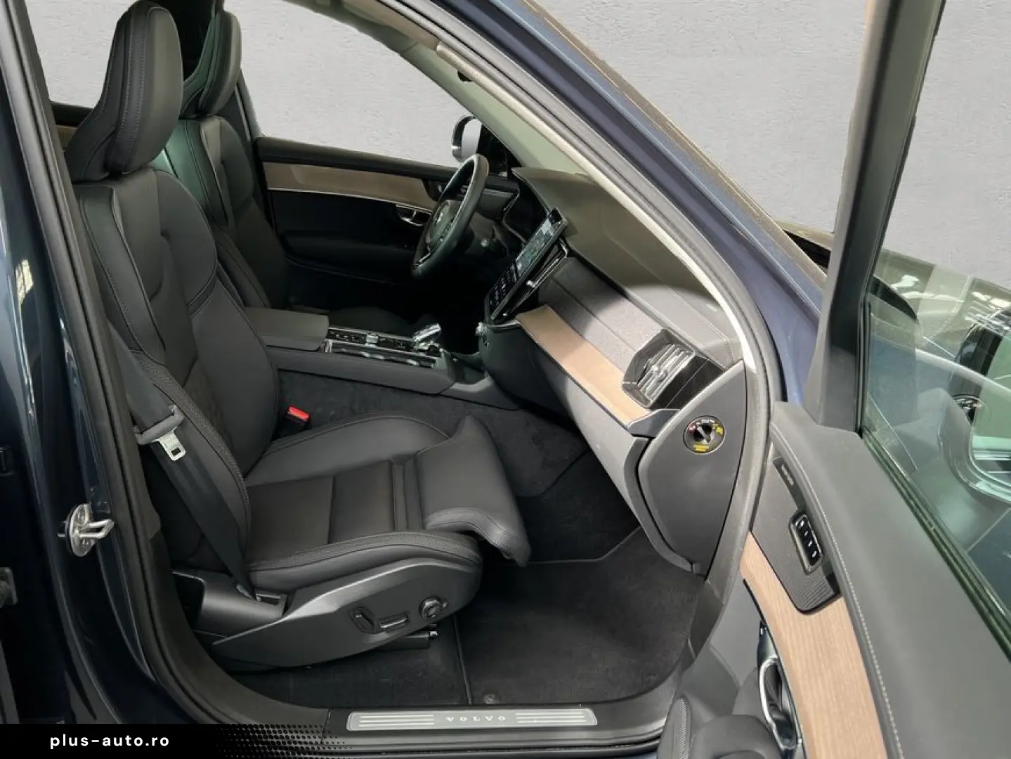VOLVO XC90 T8 AWD Plus-Dark 7S Neues-Modell HeadUpDisp