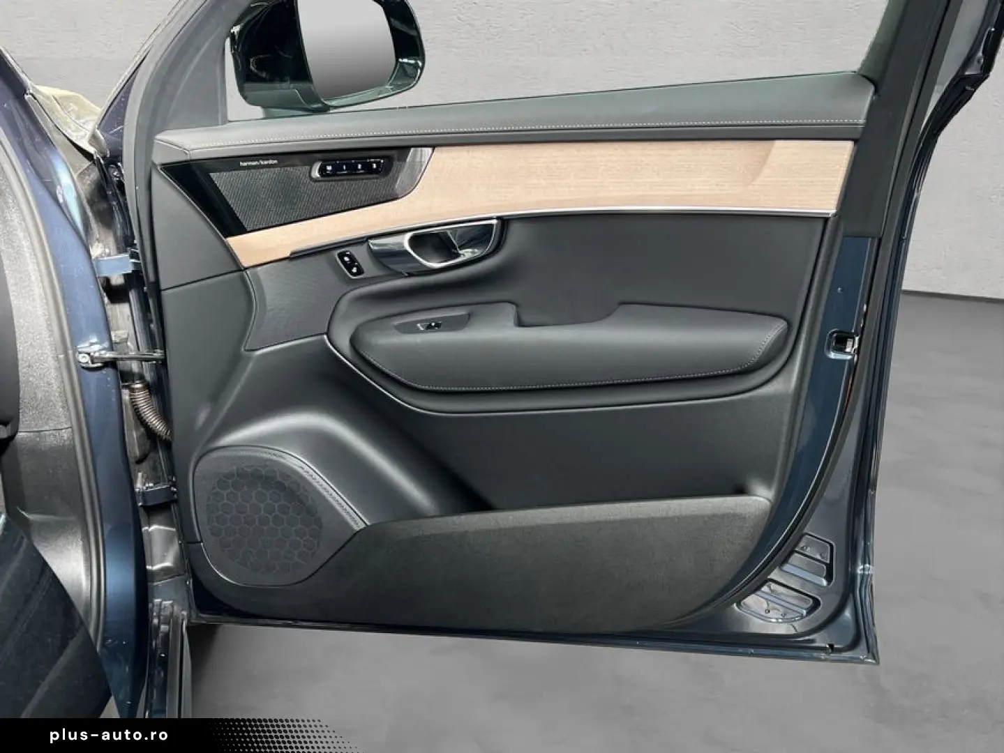 VOLVO XC90 T8 AWD Plus-Dark 7S Neues-Modell HeadUpDisp
