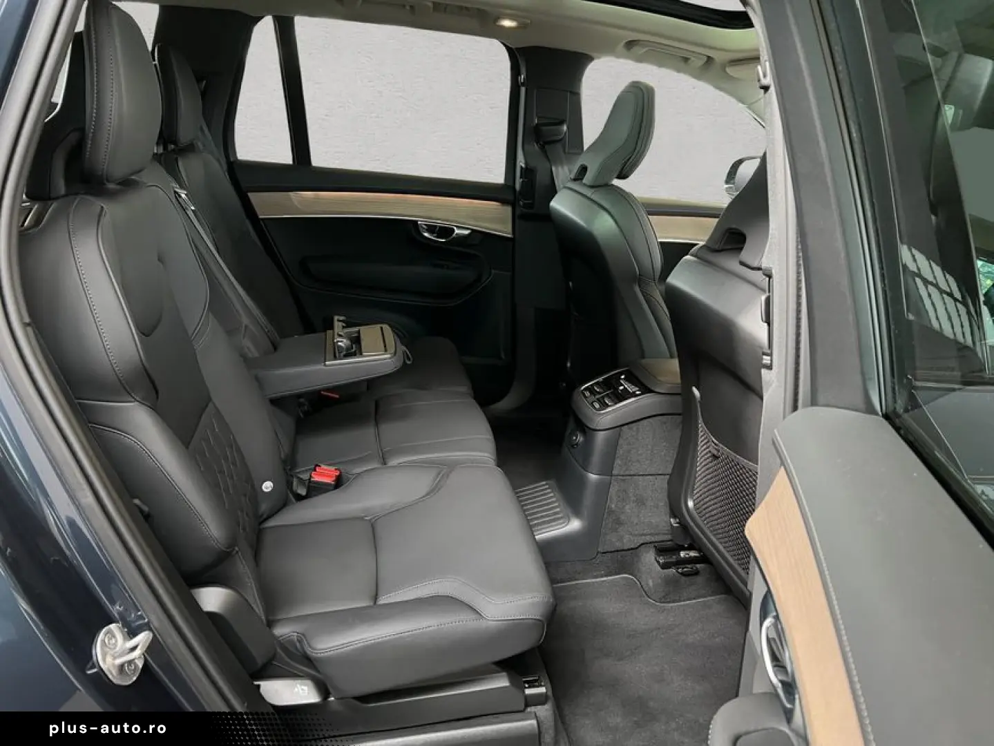 VOLVO XC90 T8 AWD Plus-Dark 7S Neues-Modell HeadUpDisp