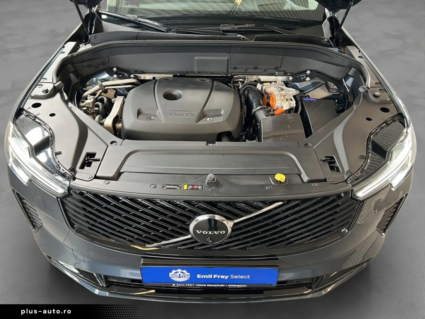 VOLVO XC90 T8 AWD Plus-Dark 7S Neues-Modell HeadUpDisp