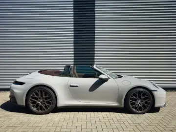 PORSCHE 911 Cabrio
