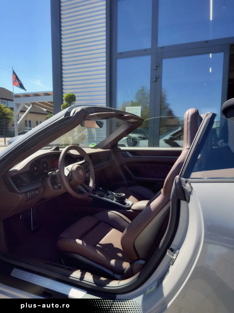 PORSCHE 911 Cabrio