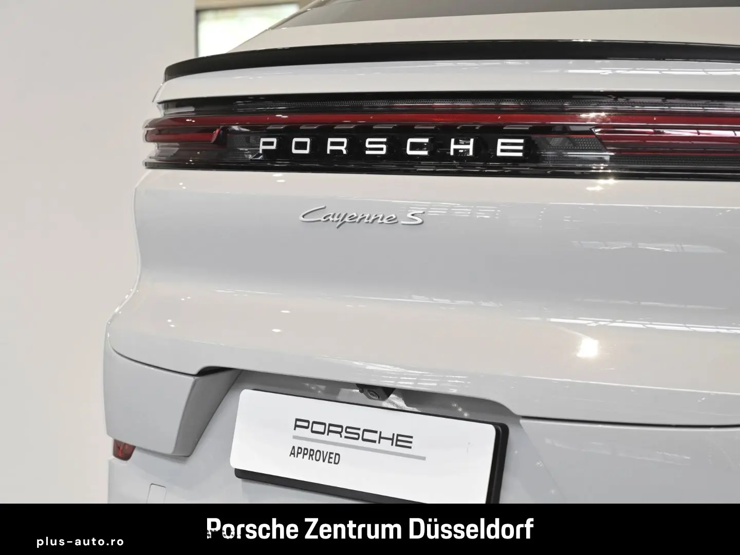 PORSCHE Cayenne S Coupe InnoDrive HeadUp Soft-Close BOSE