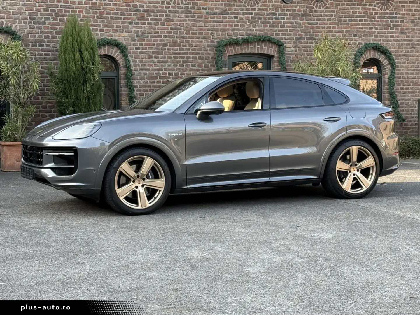 PORSCHE Cayenne E-Hybrid Coupe SPORTDESIGN-PAKET 22 ZOLL