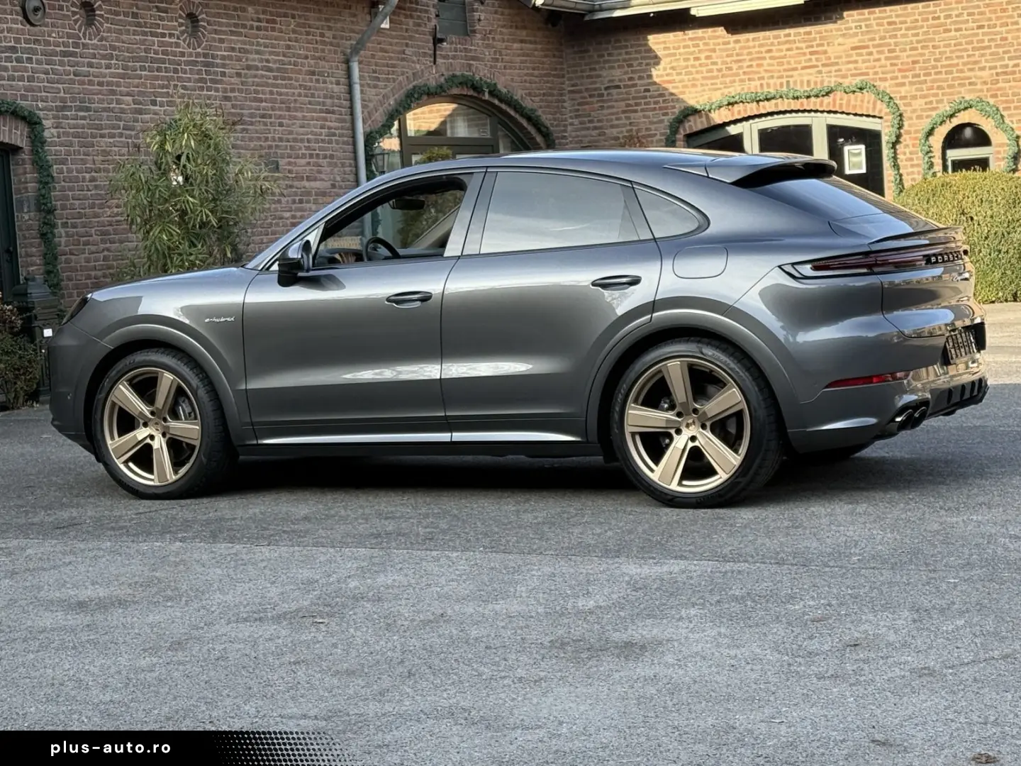 PORSCHE Cayenne E-Hybrid Coupe SPORTDESIGN-PAKET 22 ZOLL