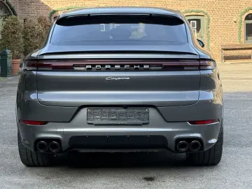 PORSCHE Cayenne E-Hybrid Coupe SPORTDESIGN-PAKET 22 ZOLL