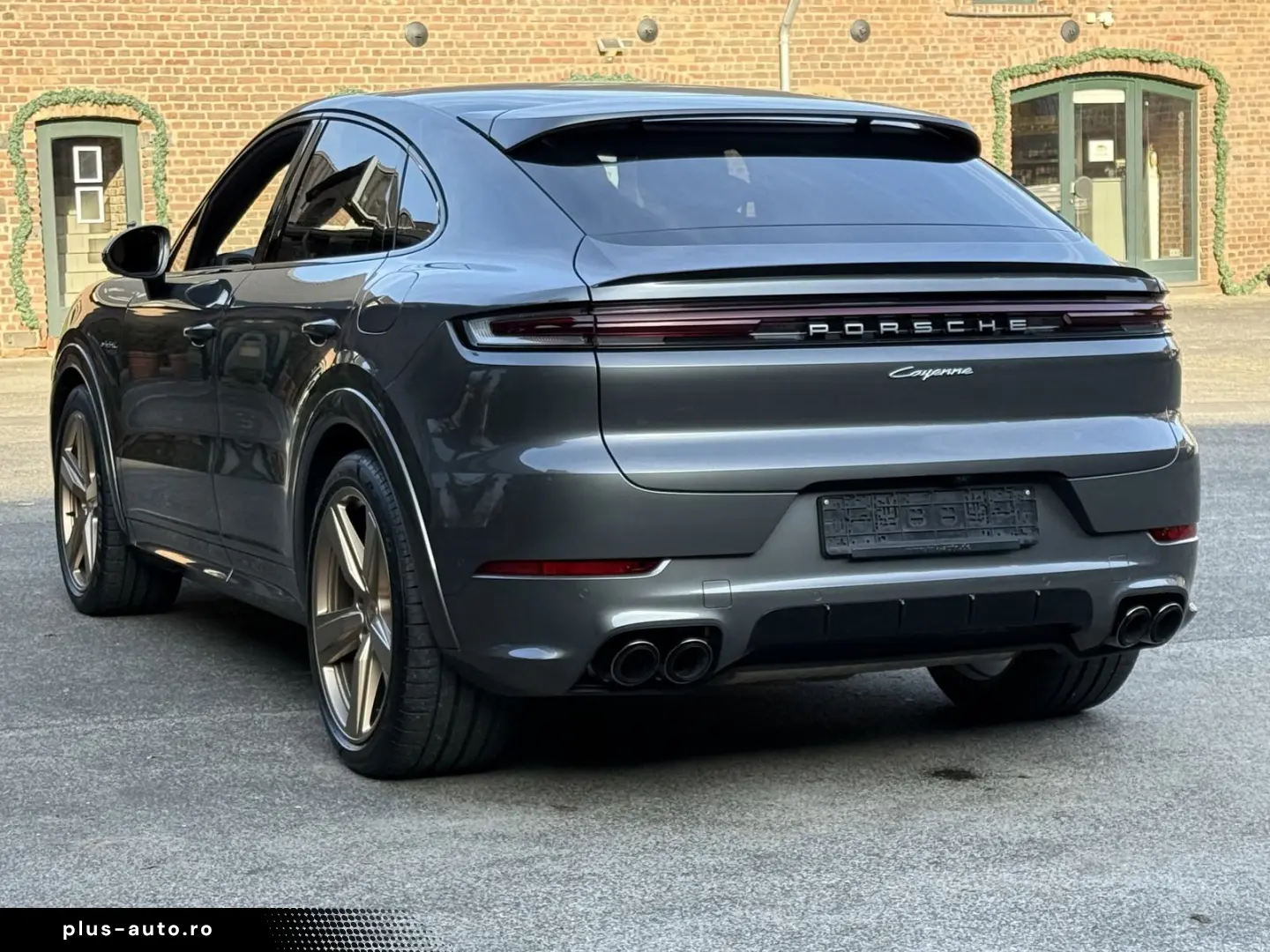PORSCHE Cayenne E-Hybrid Coupe SPORTDESIGN-PAKET 22 ZOLL