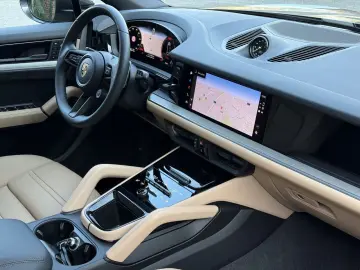 PORSCHE Cayenne E-Hybrid Coupe SPORTDESIGN-PAKET 22 ZOLL