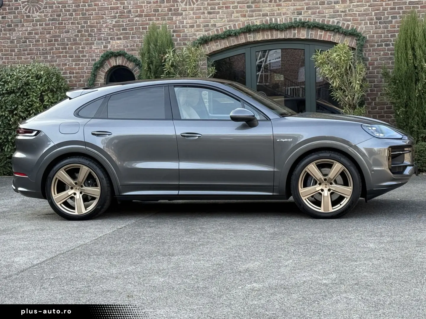 PORSCHE Cayenne E-Hybrid Coupe SPORTDESIGN-PAKET 22 ZOLL