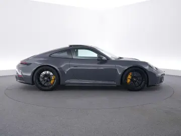 PORSCHE 992 Carrera GTS